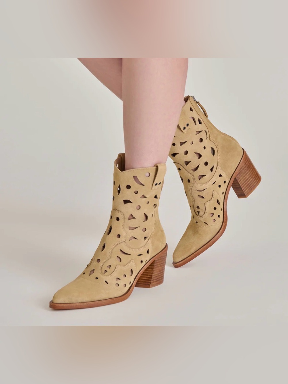 ✨New Dolce Vita ZENOBI Dk Taupe Suede Laser-Cut Western Ankle Boots✨